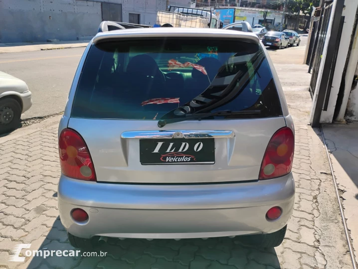 QQ 1.1 MPFI 16V