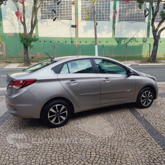 HB20S Premium 1.6 Flex 16V Aut. 4p