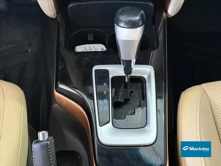 HILUX SW4 2.8 SRX DIAMOND 4X4 7 LUGARES 16V TURBO