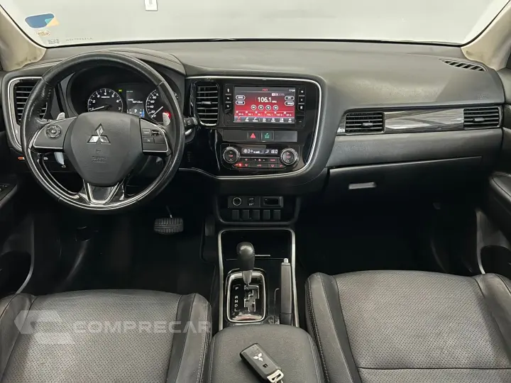 OUTLANDER 2.0 COMFORT 16V GASOLINA 4P AUTOMÁTICO