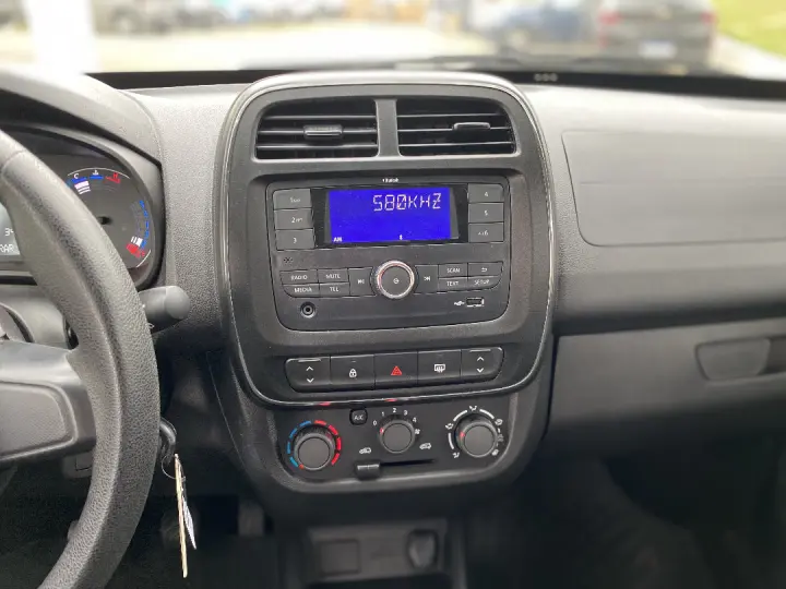 KWID 1.0 12V SCE FLEX ZEN MANUAL