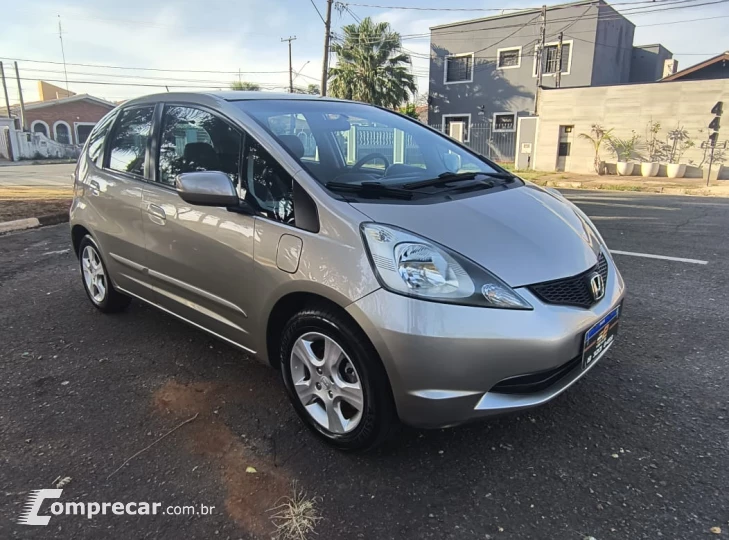FIT 1.4 LX 16V