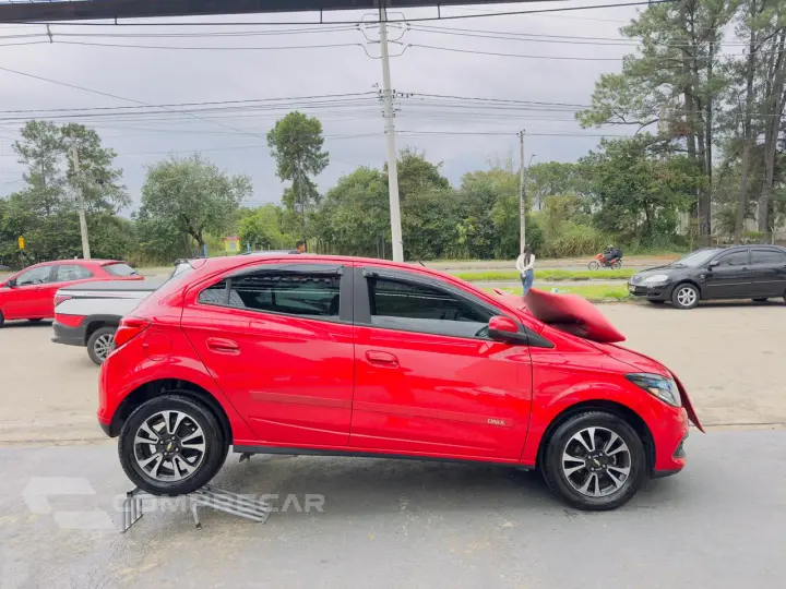 Onix Hatch 1.4 4P FLEX LTZ