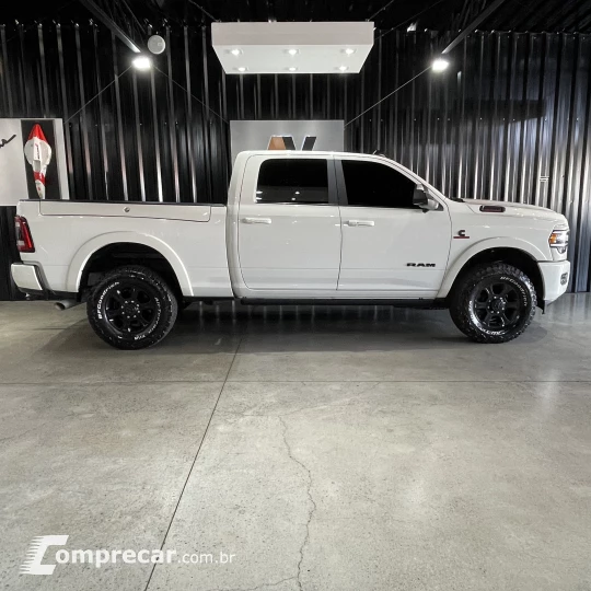 2500 6.7 I6 Turbo Laramie Night Edition CD 4X4