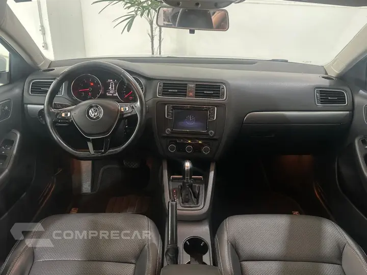 JETTA 1.4 16V TSI Comfortline