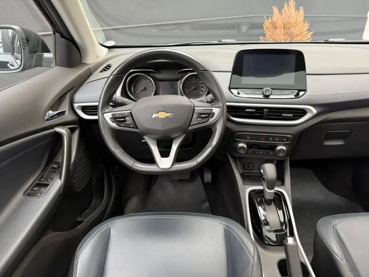 TRACKER 1.2 Turbo Premier