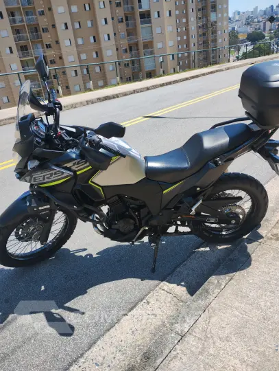 Versys 300