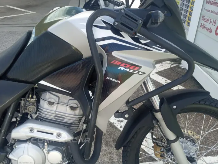 Xre 300