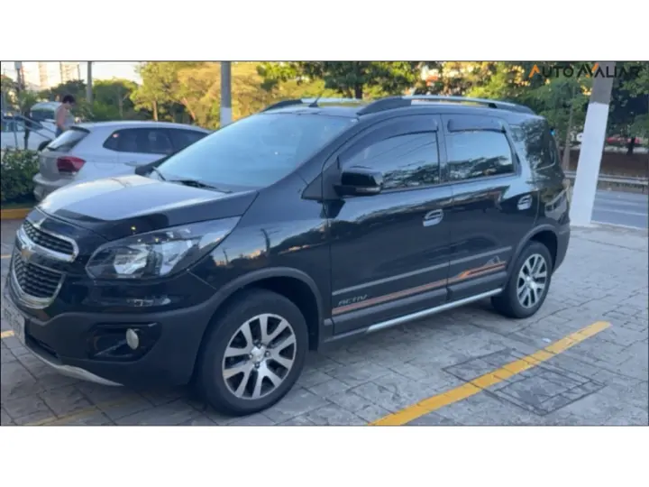 SPIN 1.8 ACTIV 8V FLEX 4P MANUAL