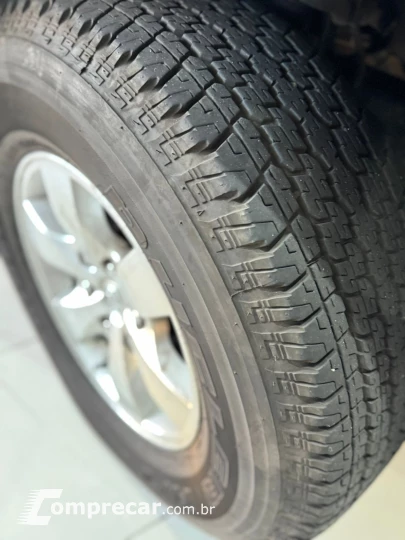 HILUX 2.7 SRV 4X2 CD 16V