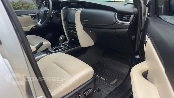 HILUX SW4 2.8 D-4d Turbo Diamond 7L 4X4