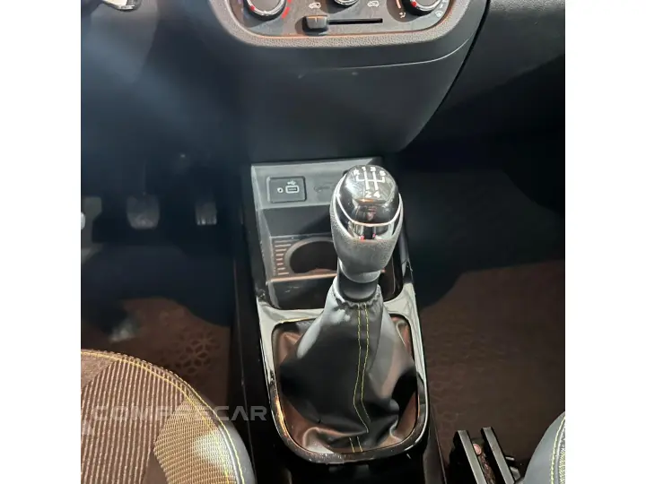 KWID 1.0 12V SCE FLEX OUTSIDER MANUAL