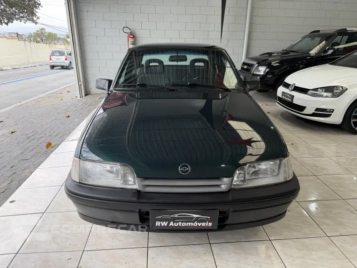 MONZA 2.0 EFI GL 8V
