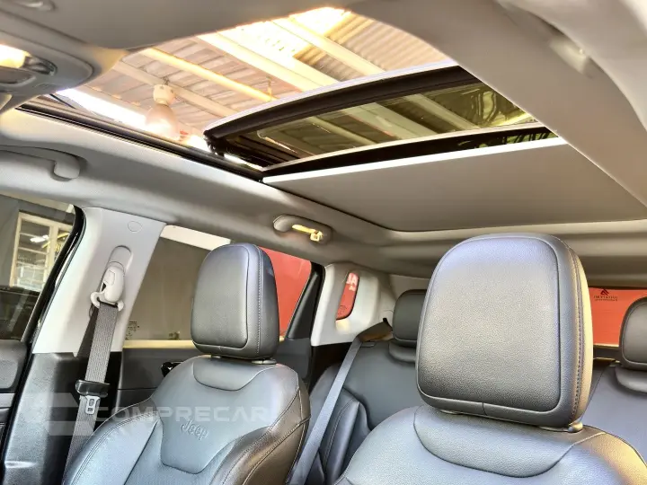 COMPASS 1.3 T270 TURBO FLEX LIMITED AT6