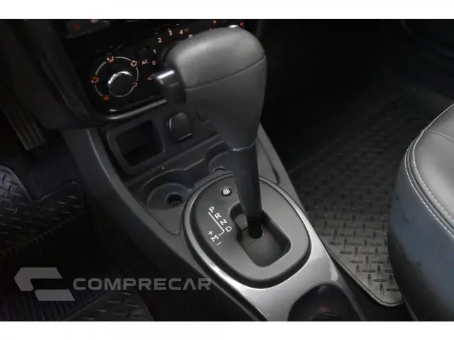 DUSTER - 2.0 DYNAMIQUE 4X2 16V 4P AUTOMÁTICO