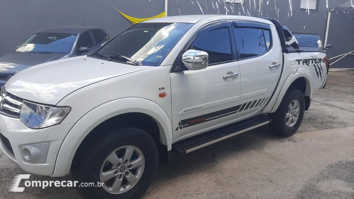 L200 TRITON 2.4 HLS 4X2 CD 16V
