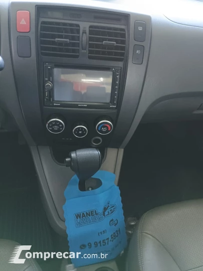Tucson GL Automática