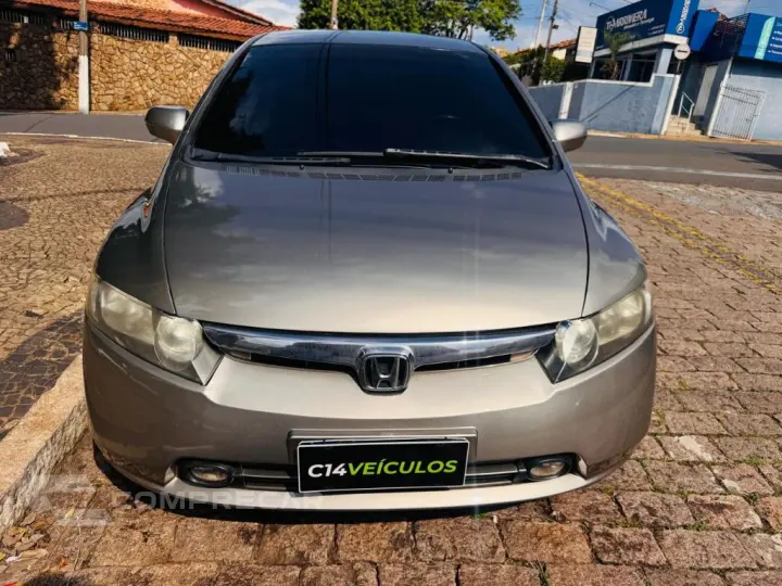 Civic Sedan LXS 1.8/1.8 Flex 16V Aut. 4p