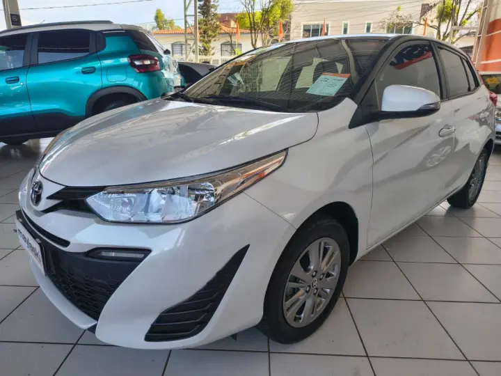 Yaris Hatch 1.5 16V 4P FLEX XL PLUS CONNECT MULTIDRIVE AUTOM