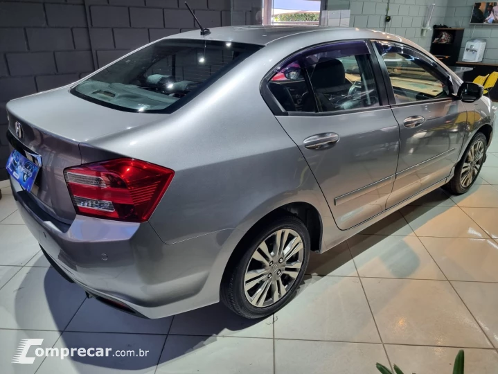 CITY 1.5 LX Sedan 16V