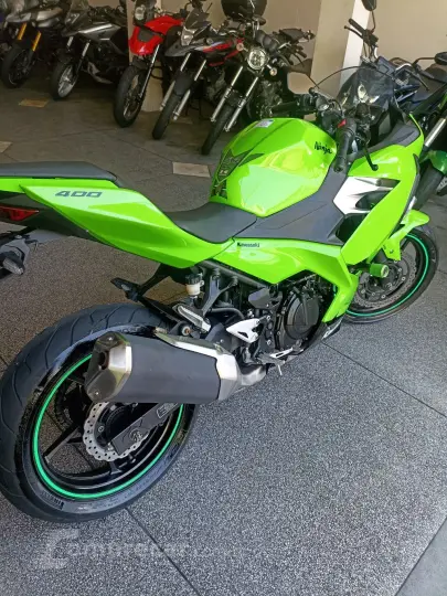 NINJA 400