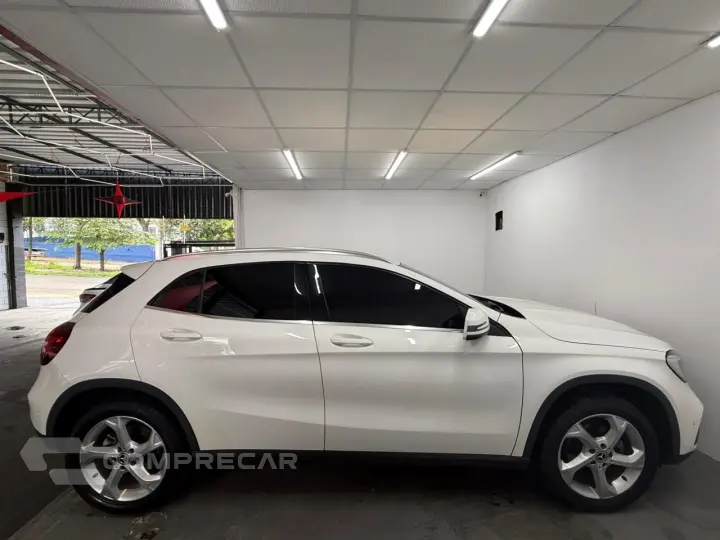 GLA 200 Advance 1.6/1.6 TB 16V Flex Aut.