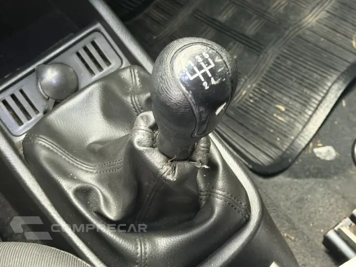 CELTA 1.0 MPFI LT 8V FLEX 4P MANUAL