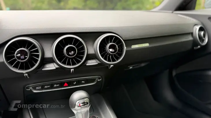 TT 2.0 TFSI Coupé Ambition