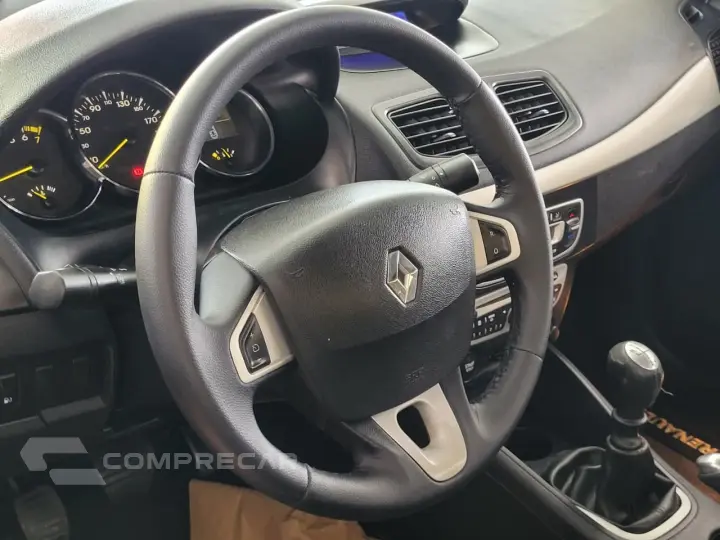 FLUENCE Sed. Dynamique 2.0 16V FLEX Mec.