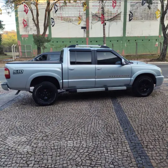 S10 P-Up Executive 2.4 MPFI F.Power CD