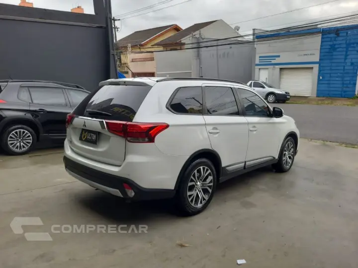 OUTLANDER 2.0 16V 160cv Aut.