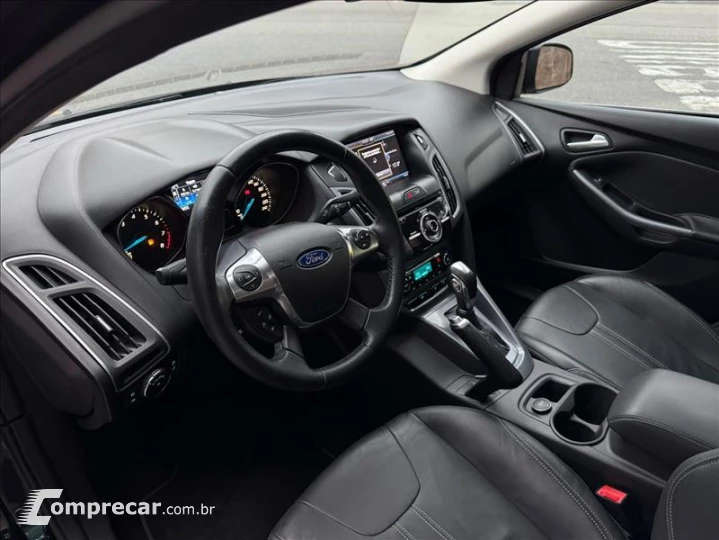 FOCUS 2.0 Titanium Plus Sedan 16V