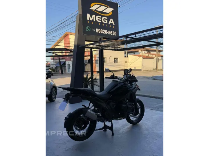 R 1300 GS TRIPLE BLACK