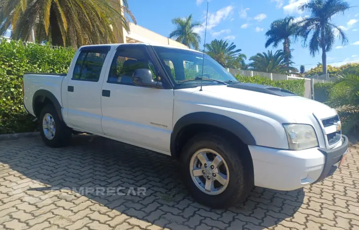 S10 2.4 Advantage 4X2 CD 8V