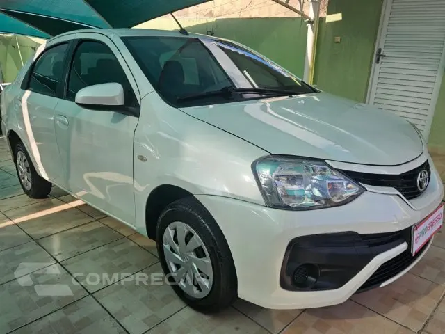 ETIOS SEDAN - 1.5 XS SEDAN 16V 4P AUTOMÁTICO