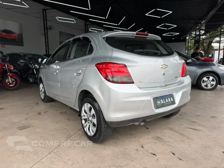 Onix LT 1.4 2013