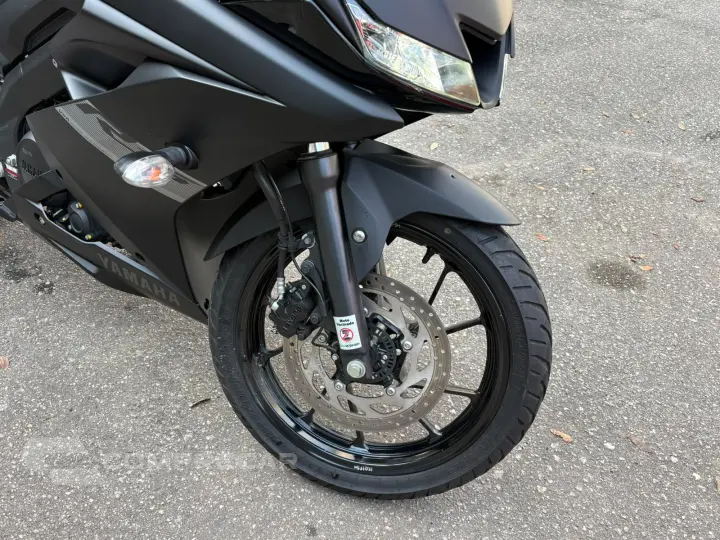 YZF R15 ABS
