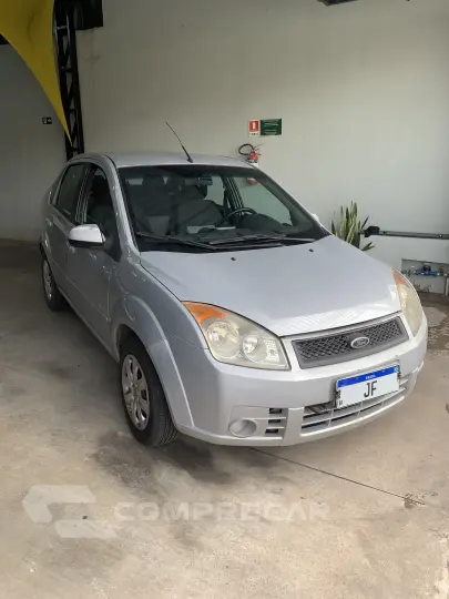 FIESTA 1.6 MPI Class Sedan 8V