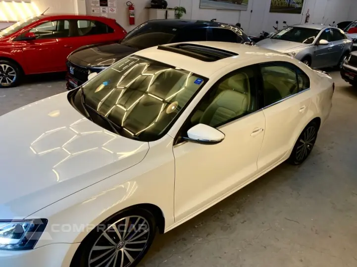 JETTA 2.0 TSI Highline 200cv