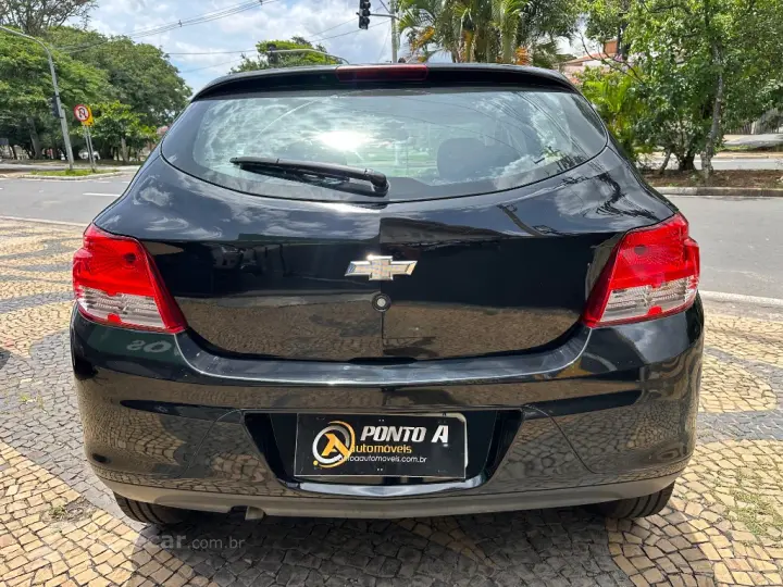 ONIX HATCH LT 1.0 8V FlexPower 5p Mec.