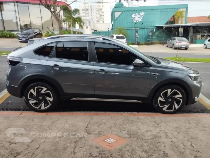 Nivus 1.0 4P FLEX 200 TSI HIGHLINE TURBO AUTOMÁTICO