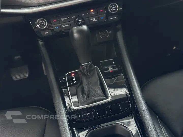 COMPASS 1.3 T270 TURBO FLEX LONGITUDE AT6