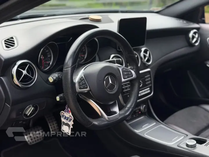 GLA-250 Sport 2.0 TB 16V 4x2  211cv Aut.