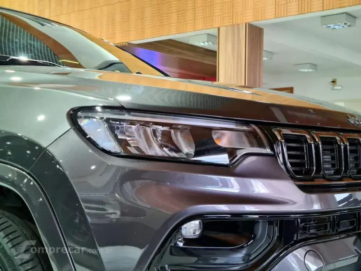 COMPASS BLACK HURRICANE 2.0 4x4 TB AUT