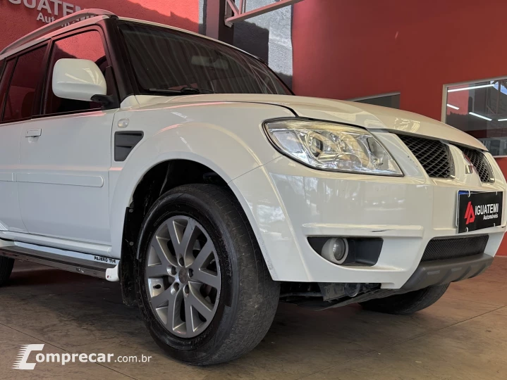 PAJERO TR4 2.0 4X2 16V 140CV FLEX 4P MANUAL