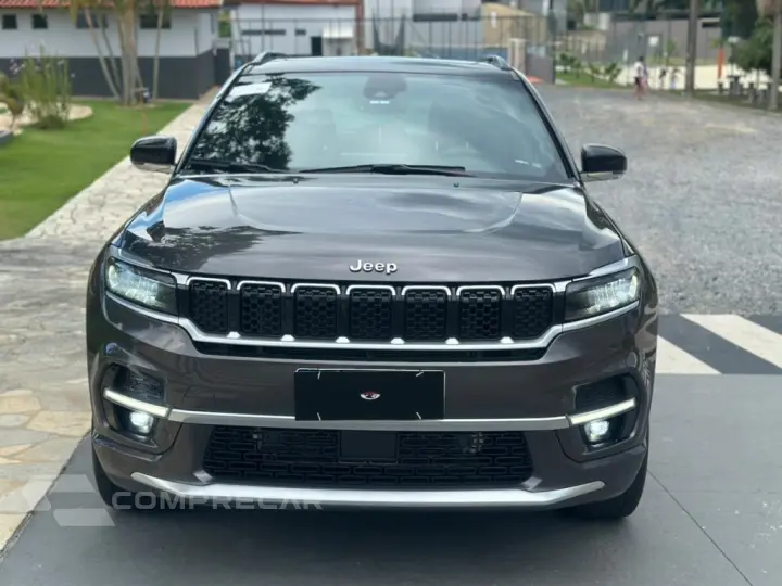 COMMANDER 1.3 T270 TURBO FLEX OVERLAND AT6
