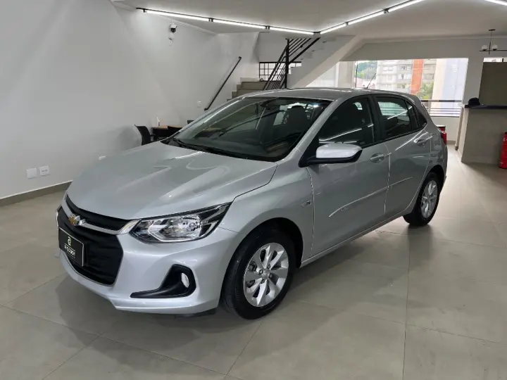 ONIX HATCH LT 1.0 12V TB Flex 5p Aut.