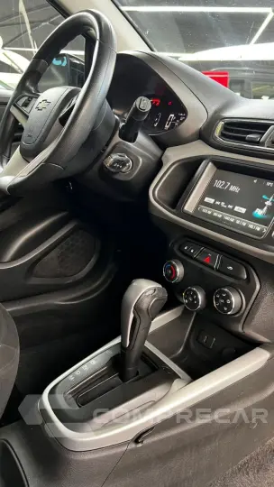 Onix Hatch 1.4 4P FLEX LT AUTOMÁTICO