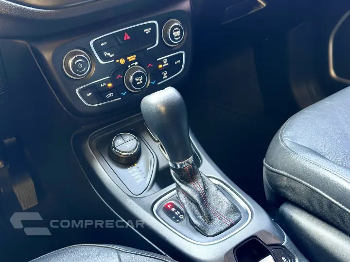 COMPASS 2.0 16V DIESEL TRAILHAWK 4X4 AUTOMÁTICO