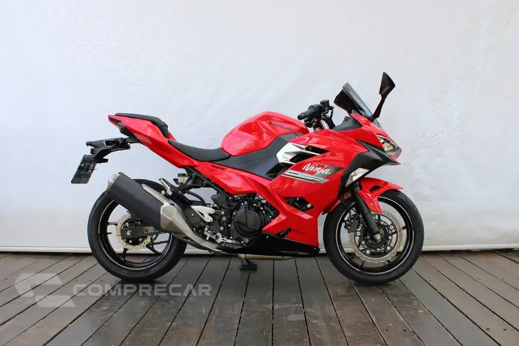 KAWASAKI NINJA 400